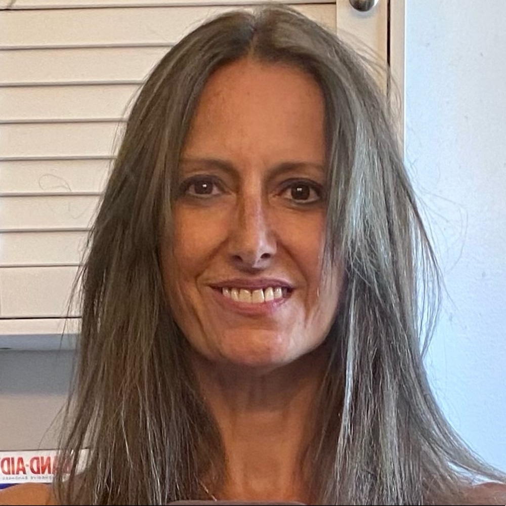 Meet your Posher, Kendra